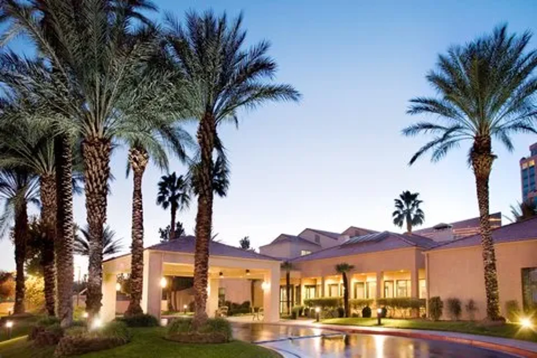 Courtyard by Marriott Las Vegas Convention Center in Las Vegas