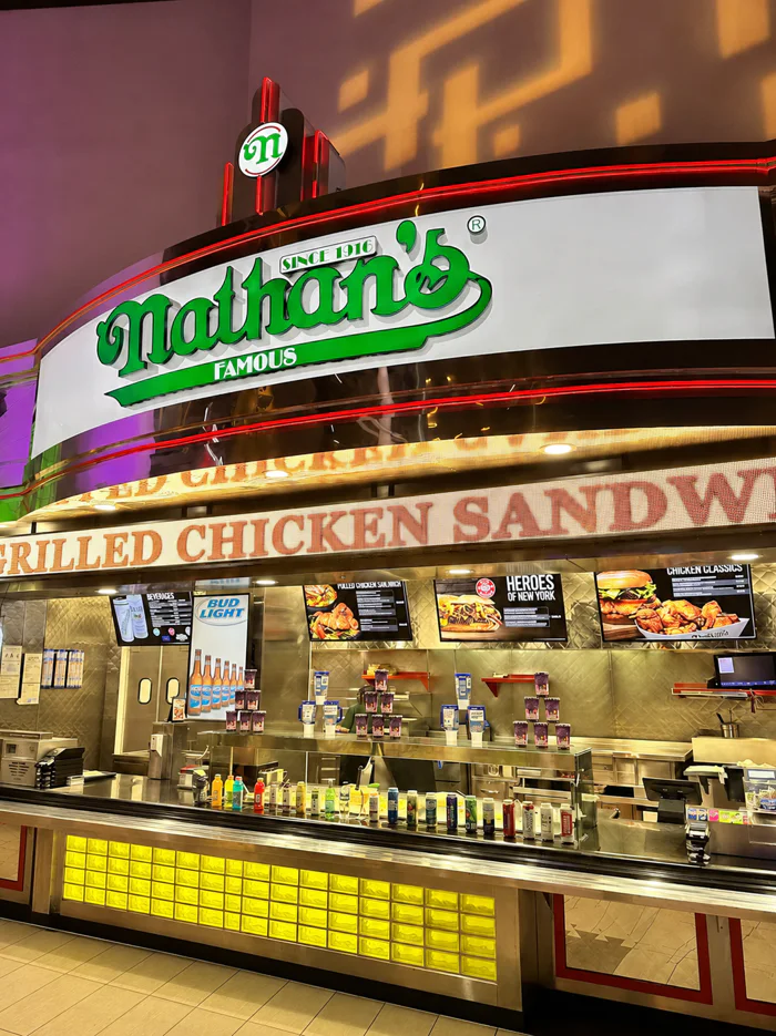 Nathan's Famous – Luxor Food Court