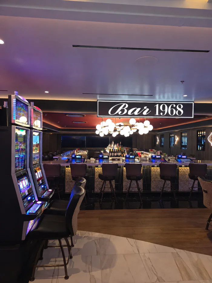 Bar 1968